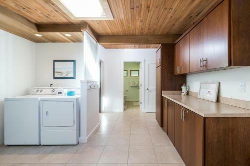 Shanks Lane Sf 20 Rancho Del Mar