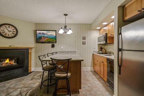 Ski House 108