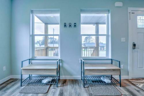 New Tri-level Home With Ocean View And 3 En-suite Bedrooms!