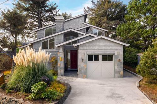 First St Sf 33 Villa Manzanita