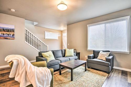 Charming Newberg Home Walk To Dtwn, Wineries