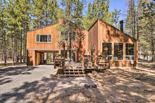 Memorable Woodland Getaway With Hot Tub, Grill!