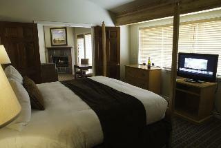 Hotel Pine Ridge Inn