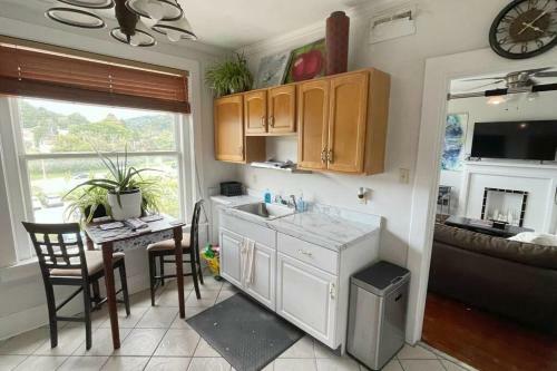 Bright Top-floor-corner-unit With View And Very Spacious