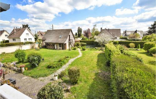 Beautiful Home In Le Mesnil-esnard With Wifi And 2 Bedrooms