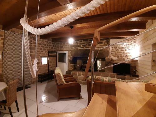 Ty Auguste , Maison Bretonne En Pierres