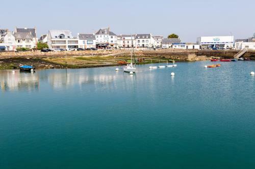 "la Langoustine" Pres Du Port De Lesconil