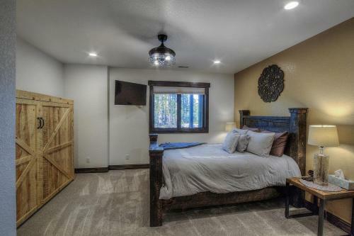 Bent Nickel Lodge