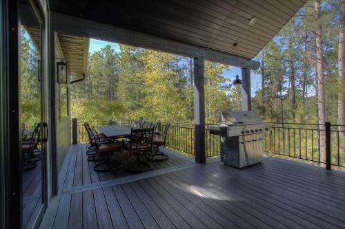 Bent Nickel Lodge