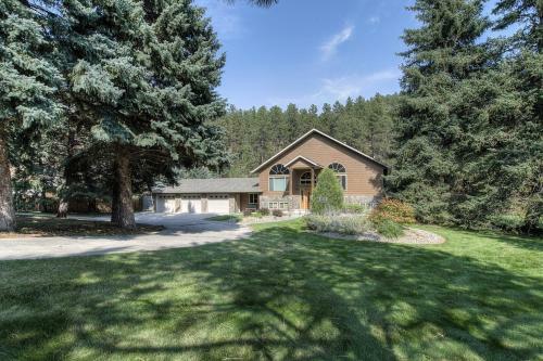 Rapid Creek Lodge