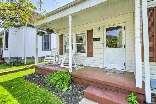 Sunny Bristol Home With Yard - Walk To Downtown