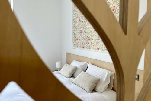 Maison De Ma�tre En C?ur De Ville Avec Piscine Privative - 10 Pers