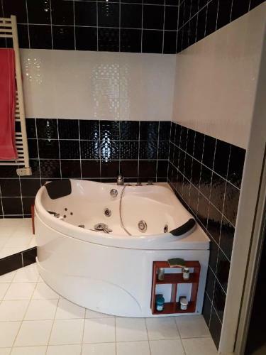 Villa Tranquillit� Et Authenticit� Dans Les Hauteurs