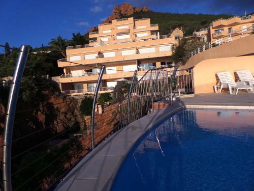 Apartamento Studio De Standing Vue Mer Cap Neree
