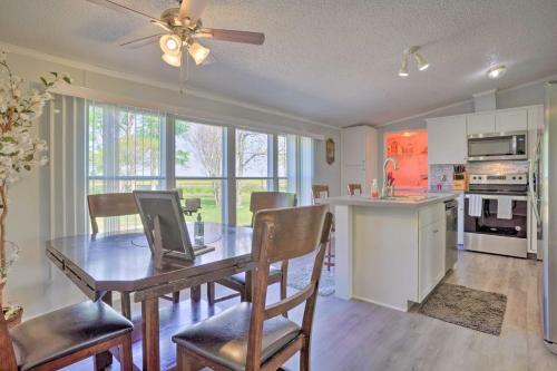 Quaint Ridgely Home About 9 Mi To Reelfoot Lake!