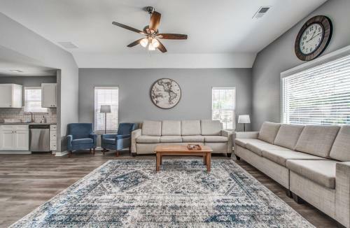 The Crievewood Cove- North Memphis-