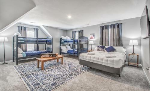 The Crievewood Cove- North Memphis-