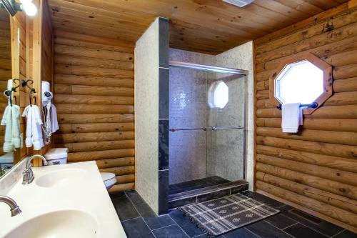 Constellation Station View Hot Tub Fireplace