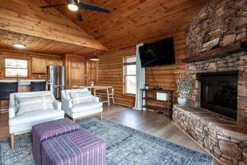 Constellation Station View Hot Tub Fireplace