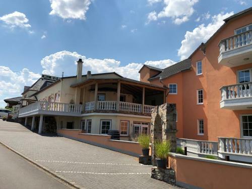 Hotel & Restaurant Br�hler Hof