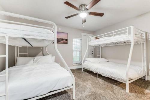 Apartamento Downtown Duo Slps 16 Huge Park & Walk To At&t