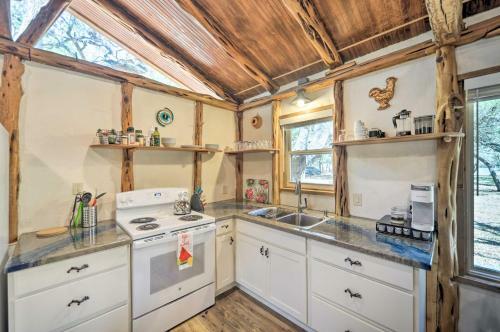 Unique Stay Historic Home Along Blanco River