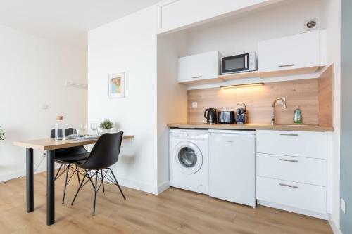 Lille Centre - Nice Apartment Balcony And Parking!