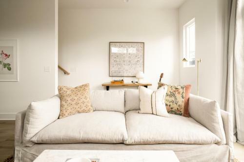 Jefferson St Unit A - Jolene