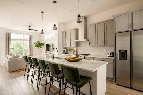 Jefferson St Unit A - Jolene