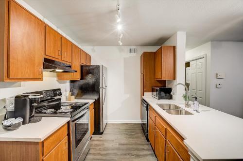 Frontdesk Rio West Apartments Austin
