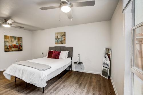 Frontdesk Rio West Apartments Austin