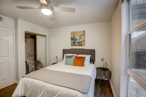 Frontdesk Rio West Apartments Austin