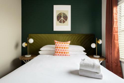 Wanderjaunt - Onyx Apartments Mcneil