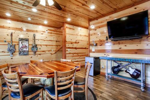 Lazy Bear Lodge