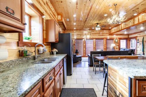 Lazy Bear Lodge