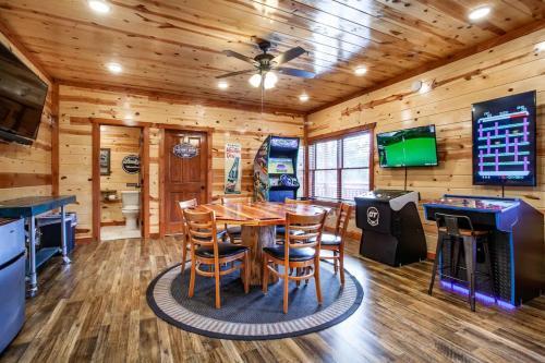 Lazy Bear Lodge