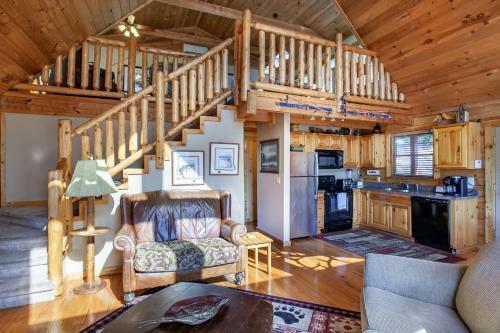 Highland View Hot Tub Pool Table Fireplace