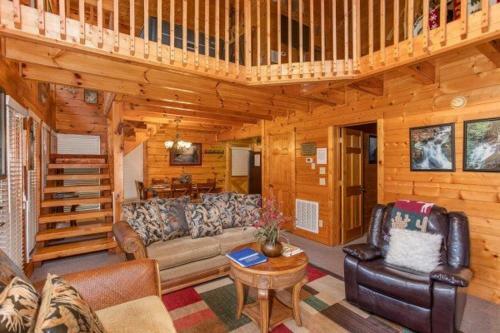 Smokey Max Cabin