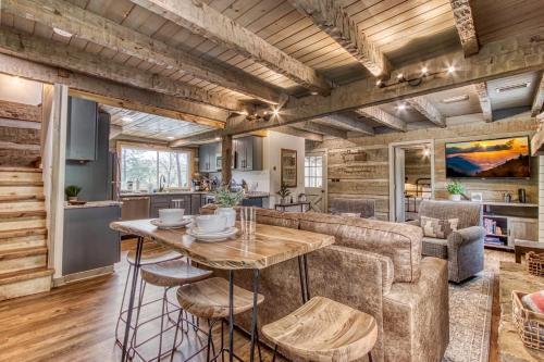 Bear Creek Cabin Cabin