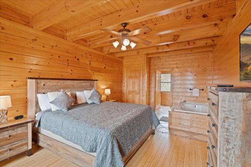 Blue Ridge Refuge Cabin