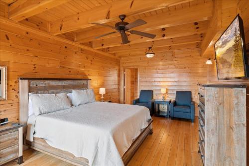 Blue Ridge Refuge Cabin