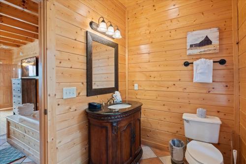 Blue Ridge Refuge Cabin