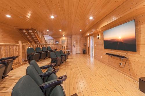 Blue Ridge Refuge Cabin