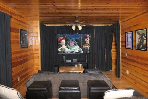 Sleepy Willow Cabin