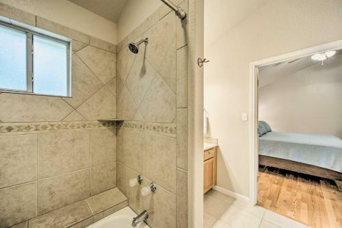 Cozy Canyon Lake Abode Less Than 1 Mi To Boat Ramp!