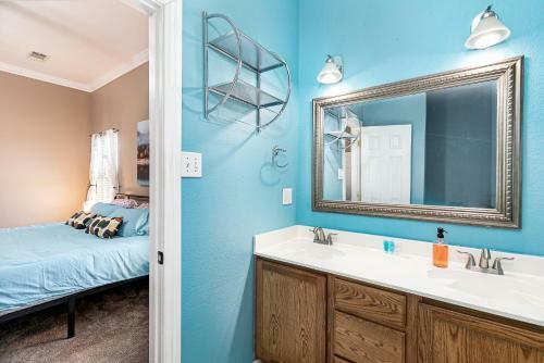 10408 Country View