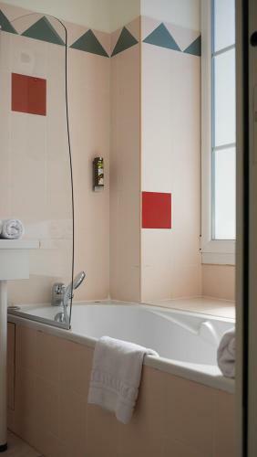 Hotel Logis Saint Louis