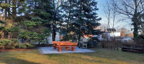 Apartamento Ferienwohnung Waldfrieden