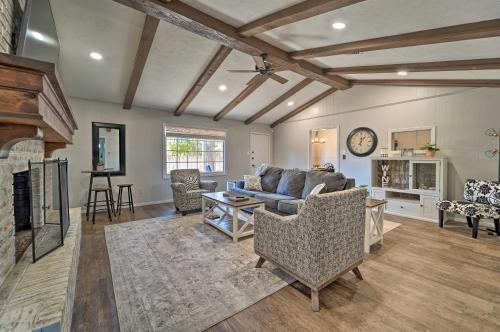 Updated Home With Patio Less Than 4 Mi To Texas Tech!