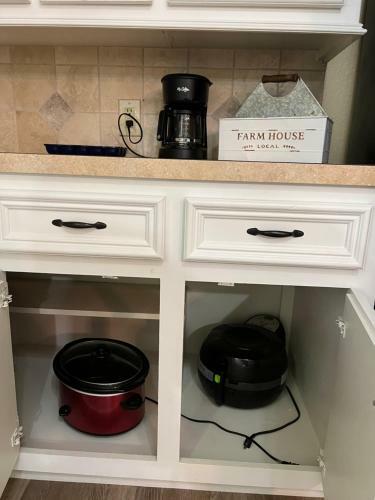 2 Bdrm Treehouse Hideout- Lake Conroe With Boat Ramp
